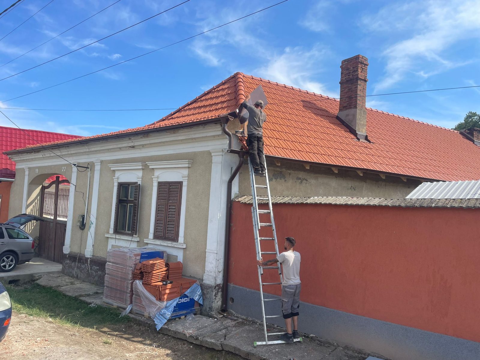 Fotografie dintr-o lucrare de acoperiș